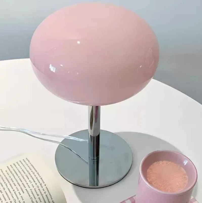 The Girl's Bedside Lamp Bedroom Decoration Modern Minimalist LED Lighting Table Lamp Room Decoration and Living Room