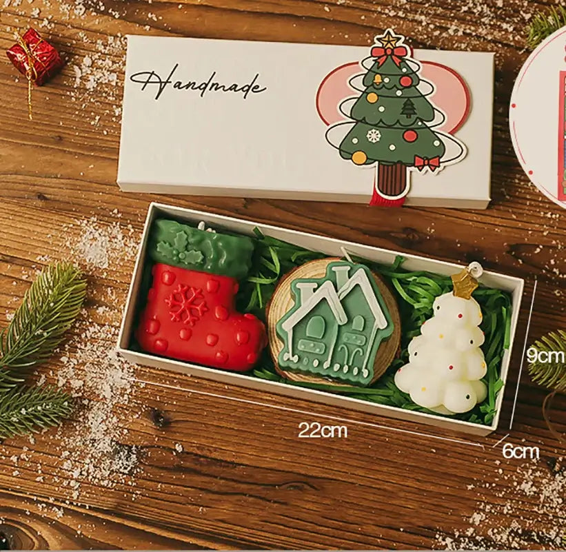 3-Piece Christmas Scented Candle Gift Set - Handmade Santa, Snowman & Elk Aromatherapy Candles for Holiday Decor