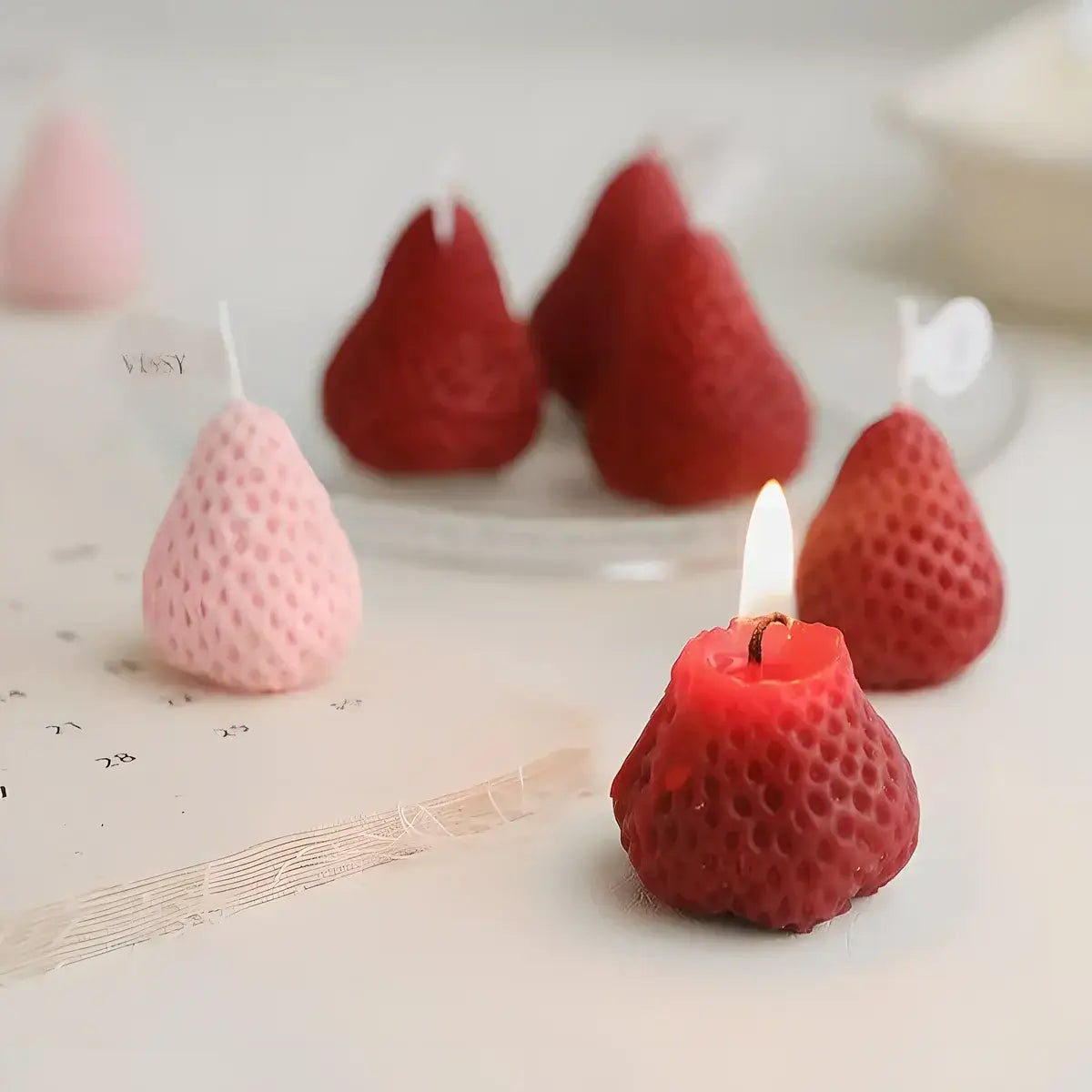 4pcs Strawberry-Shaped Scented Candles - Miniature Fruit Aromatherapy Candles