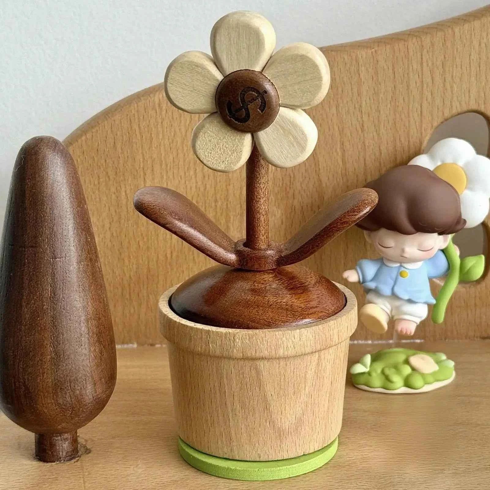 Dashboard Decor For Car Dashboard Mount Rotating Flower Decor Wooden Ornament Cute Floral Art Artificial Tabletop Road Trips