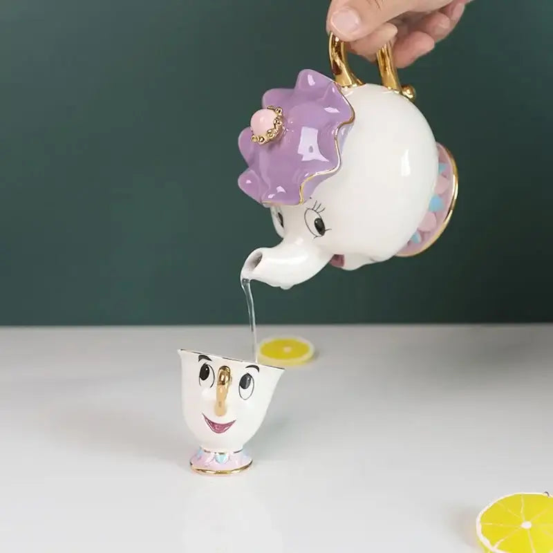Beauty And The Beast Teapot Cute Cartoon Coffee Pots Mug Mrs Potts Chip Cup Tea Pots Tea Cup Set Home Decor Ornament Gift