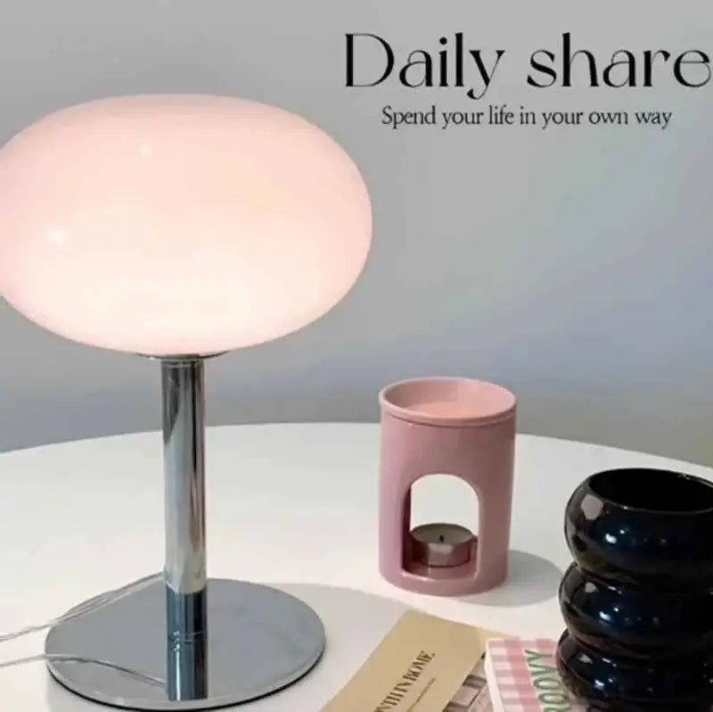 The Girl's Bedside Lamp Bedroom Decoration Modern Minimalist LED Lighting Table Lamp Room Decoration and Living Room