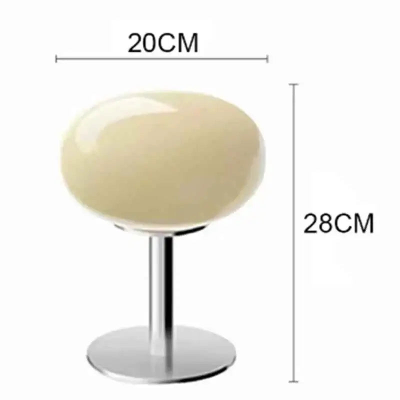 The Girl's Bedside Lamp Bedroom Decoration Modern Minimalist LED Lighting Table Lamp Room Decoration and Living Room